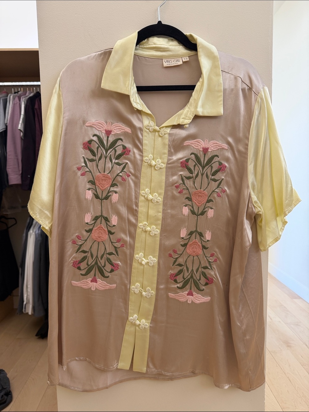 VRC GRU Silk-Blend Embroidered Short-Sleeve Button-Down Shirt in Yellow & Taupe